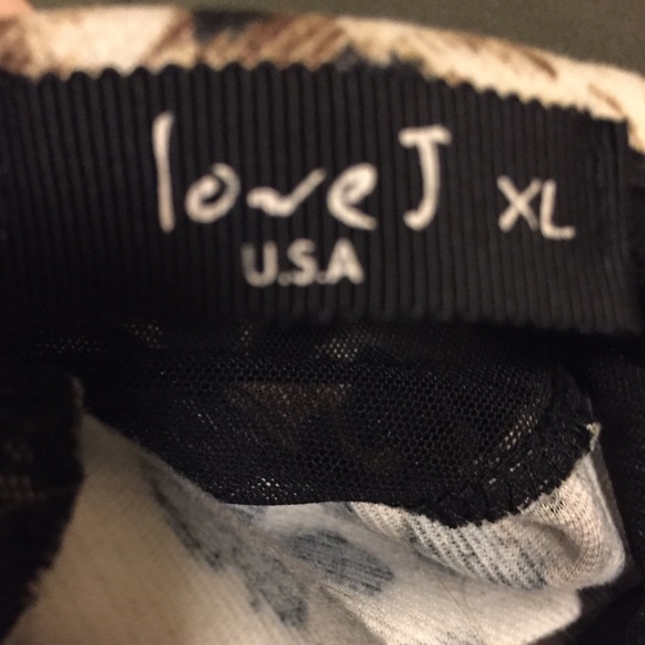 Peplum leopard top - Picture 6 of 6